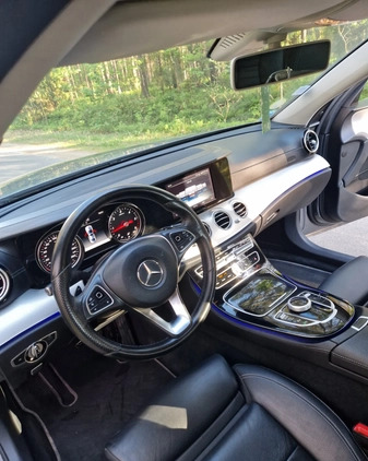Mercedes-Benz Klasa E cena 121900 przebieg: 95000, rok produkcji 2017 z Skórcz małe 232